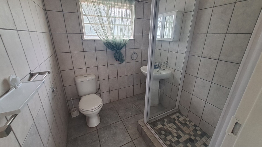 5 Bedroom Property for Sale in Universitas Ridge Free State